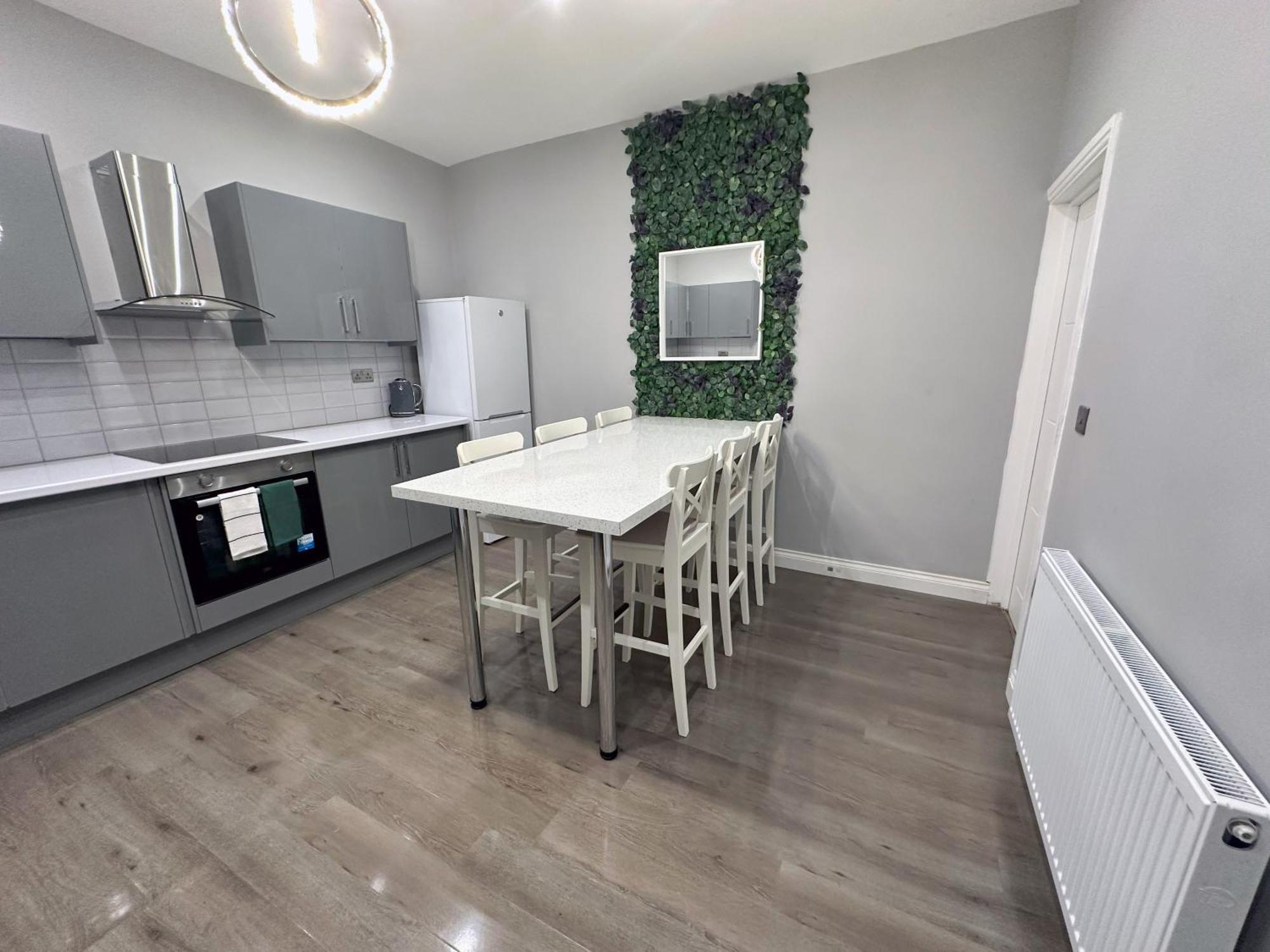 Modernised 4 Bedroom House Close To City Centre, Kep Stays Leeds  Exterior foto